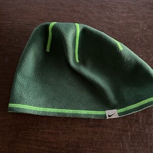 EUC Unisex Nike Reversible Beanie